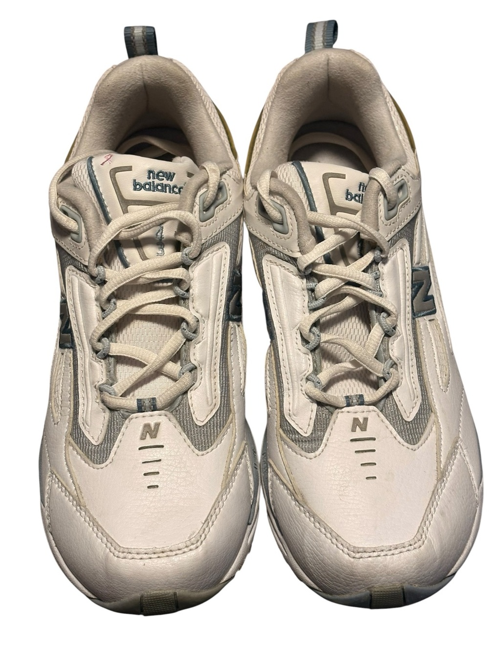 Women’s Size 11 New Balance Walking Shoes